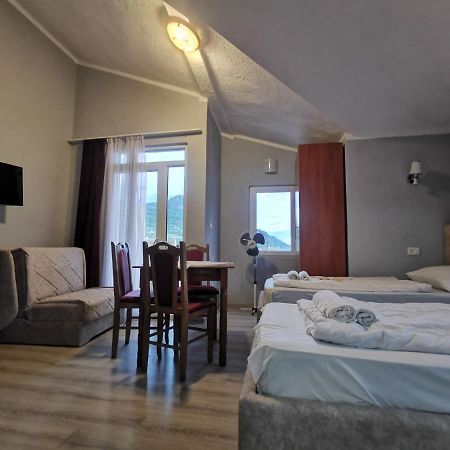 Hotel Rosi Gusinje Exteriér fotografie