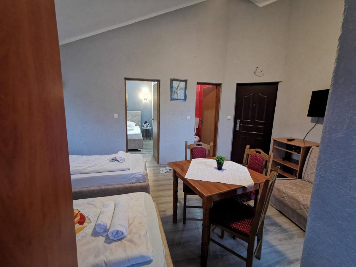 Hotel Rosi Gusinje Exteriér fotografie
