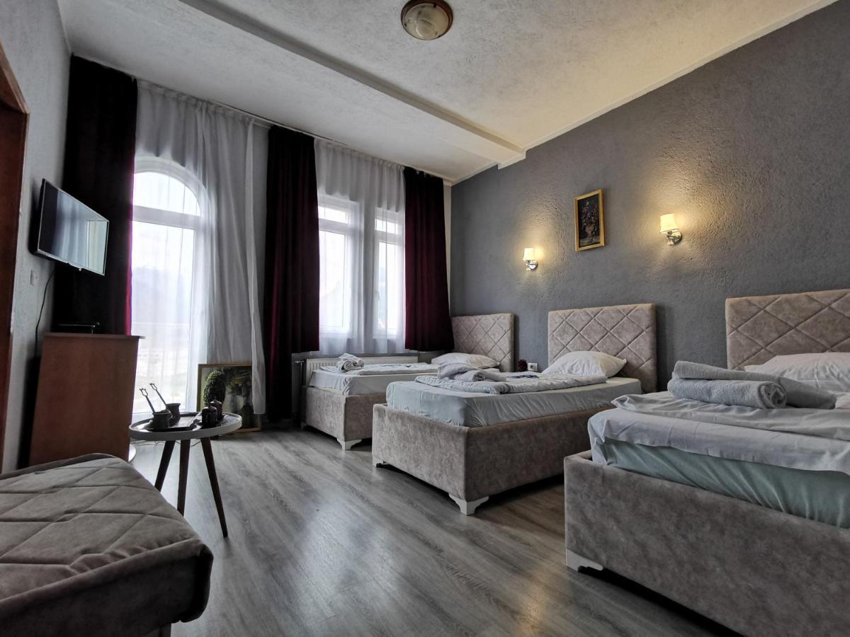 Hotel Rosi Gusinje Exteriér fotografie